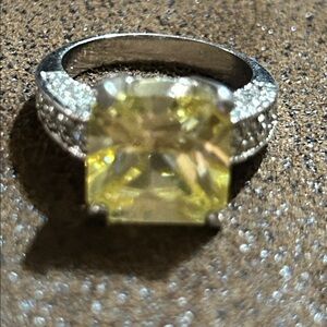 Avon Cocktail Ring—New without box